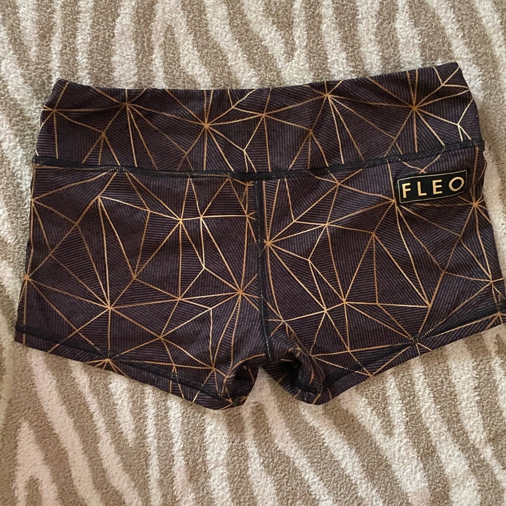 Fleo x Chestee medium shorts